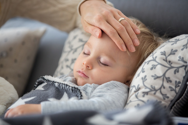 Чем лечить температуру ребенку 1 год